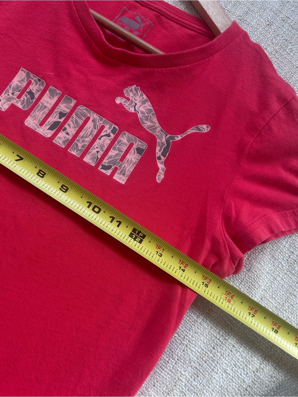 Puma Fitted Women’s Short Sleeve Tee with Botanical Logo - Picture 3 of 5